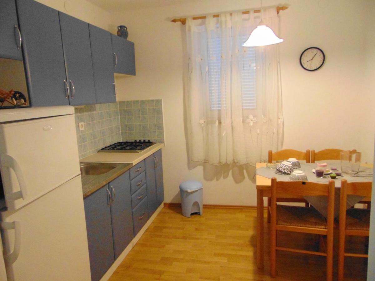 Apartments Petra Biograd Na Moru Exterior photo