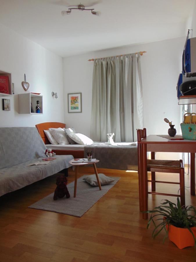 Apartments Petra Biograd Na Moru Exterior photo